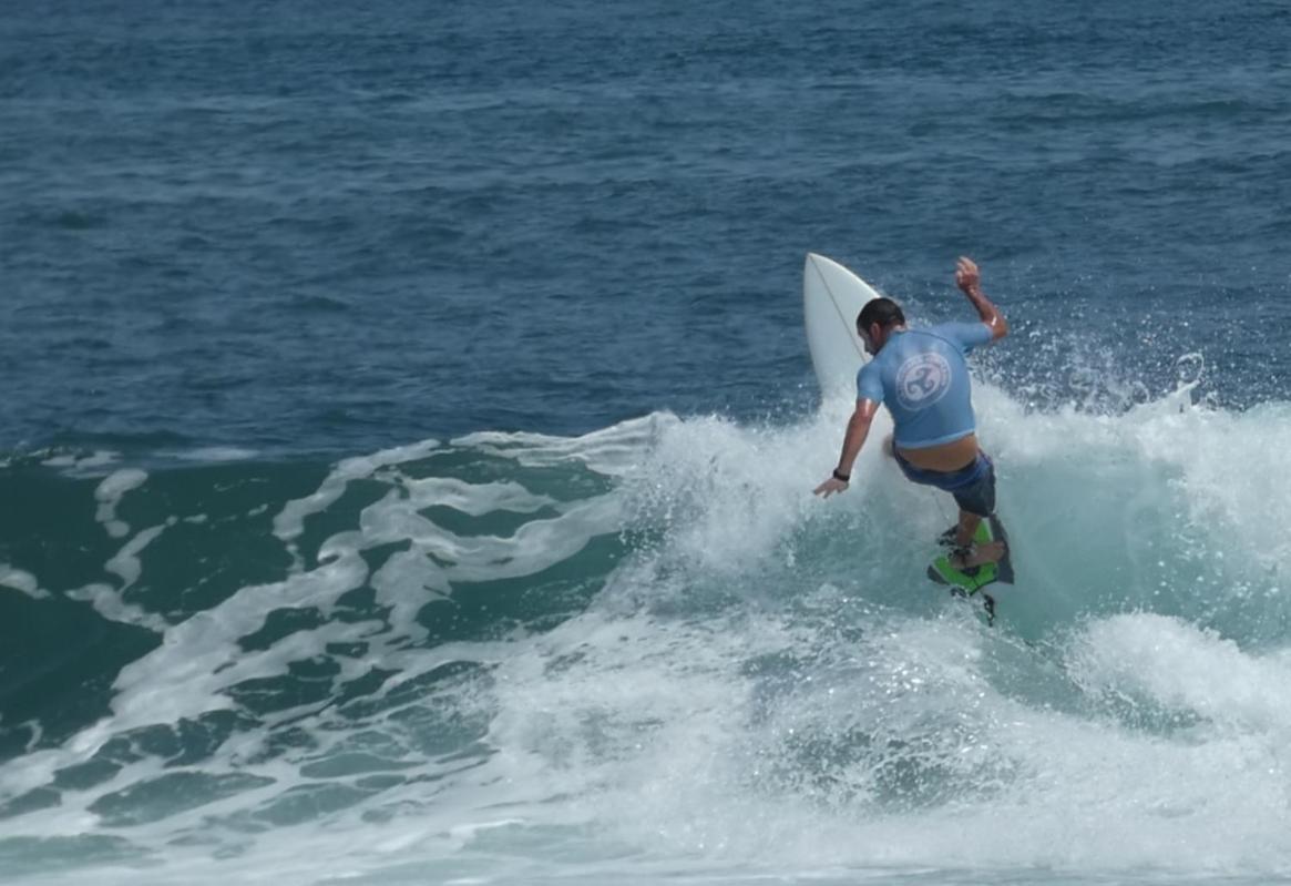 Llanes Surfcamp & Hostel エクステリア 写真