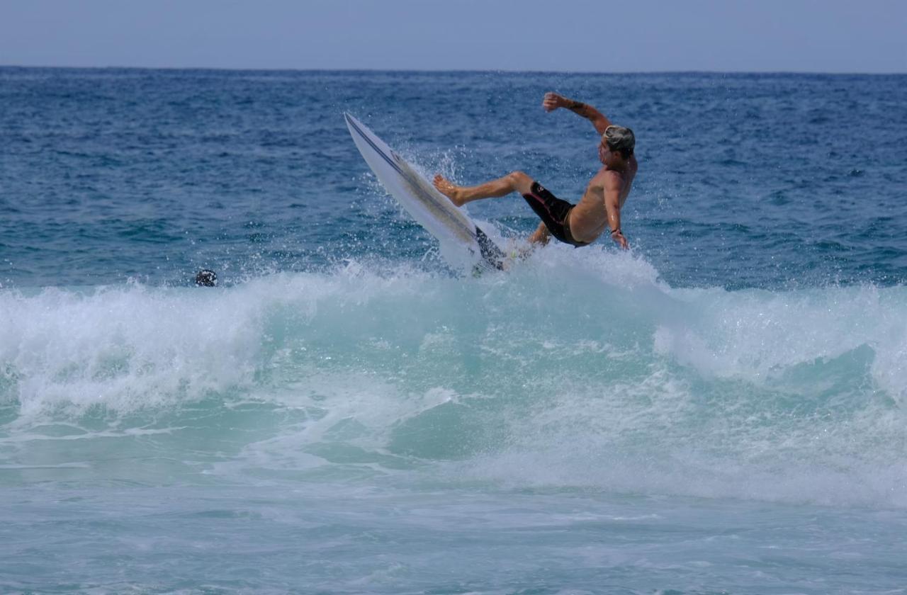 Llanes Surfcamp & Hostel エクステリア 写真